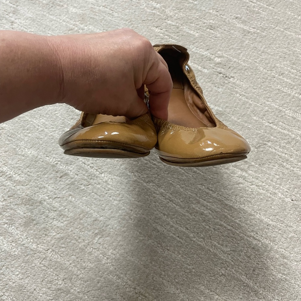Tory Burch Glossy Tan Ballet Flats - Picture 4 of 7